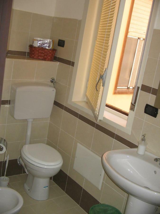Bilocale Patti Apartman Kültér fotó