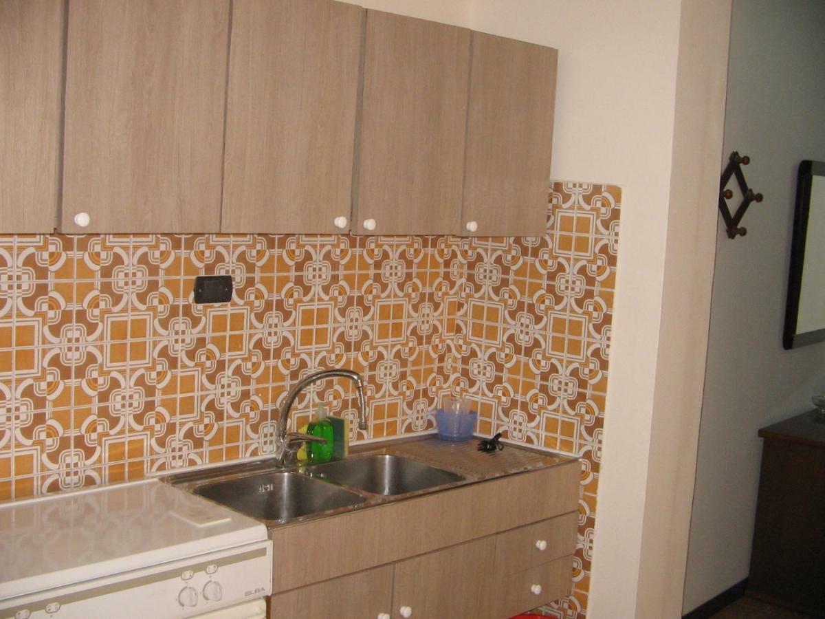 Bilocale Patti Apartman Kültér fotó